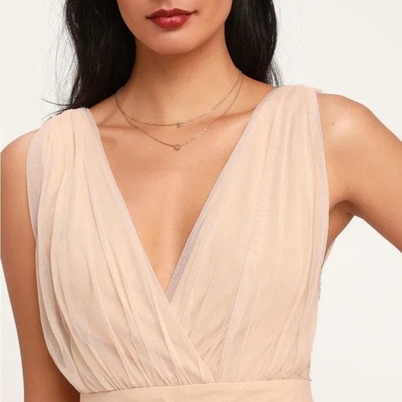 NWT! Lulus Romantic Moment Nude Mesh Maxi Dress Back Zip Lined Back Zip Size M - Picture 4 of 12